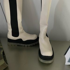 Tire inspired boot !